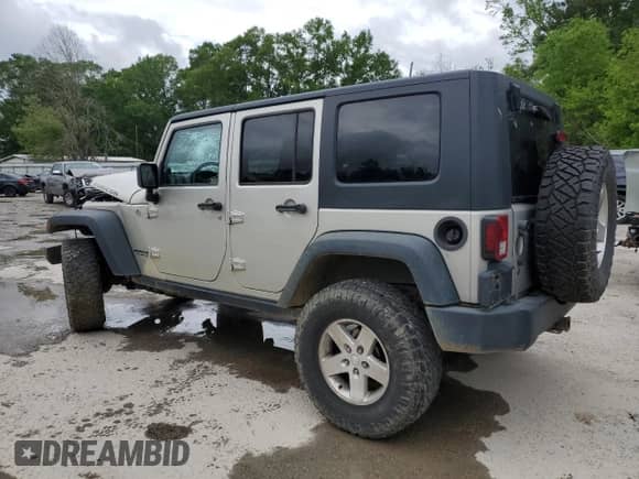 2007 Jeep Wrangler Unlimited Rubicon with VIN 1J4GA69167L190996, listed as a Copart auction lot 51627285 with Not provided miles and Salvage title. Bid and sale history available at DreamBid. Image 2.