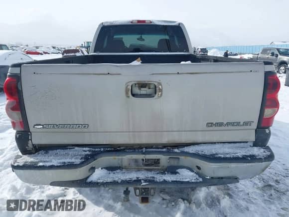 2004 Chevrolet Silverado 2500HD LS with VIN 1GCHK29U64E193942, listed as a IAAI auction lot 41511923 with 164,298 mi miles and . Bid and sale history available at DreamBid. Image 17.