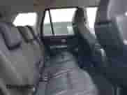 2010 Land Rover Range Rover Sport HSE Lux z VIN SALSK2D40AA256770, wystawiony jako IAAI lot #38414296 z przebiegiem 127 000 mil mil oraz . Historia ofert i sprzedaży dostępna na DreamBid. Obrazek 8.