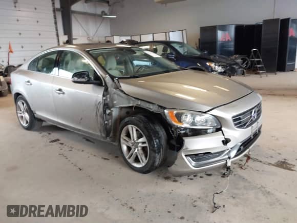 2015 Volvo S60 T5 Drive-E Premier with VIN YV126MFK7F1337818, listed as a IAAI auction lot 42680724 with 125,805 mi miles and . Bid and sale history available at DreamBid. Image 1.