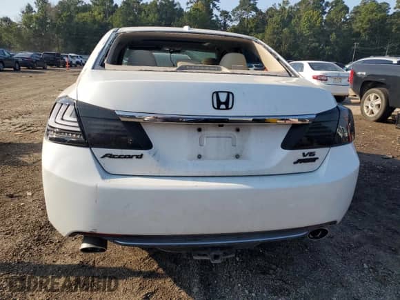 2014 Honda Accord Touring с VIN 1HGCR3F96EA031248, выставлен на аукционе Copart как лот 71178905 с пробегом 155 067 миль миль и Списание • Salvage title. История ставок и продаж доступна на DreamBid. Изображение 6.
