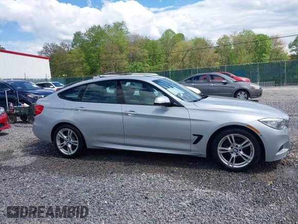 2014 BMW 3 Series 328i Gran Turismo xDrive с VIN WBA3X5C51ED556554, выставлен на аукционе IAAI как лот 42149391 с пробегом 189 624 миль миль и . История ставок и продаж доступна на DreamBid. Изображение 13.