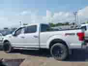 2018 Ford F-150 XL z VIN 1FTFW1EG0JKC58870, wystawiony jako IAAI lot #43209369 z przebiegiem 122 374 mil mil oraz . Historia ofert i sprzedaży dostępna na DreamBid. Obrazek 14.