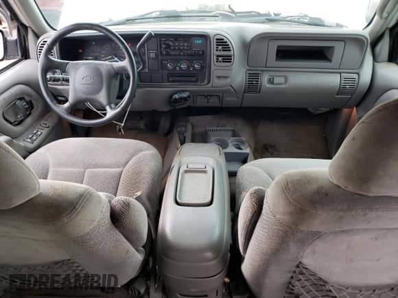 1998 Chevrolet Silverado 3500 с VIN 1GCHK33J1WF007127, выставлен на аукционе Copart как лот 62726174 с пробегом 166 420 миль миль и Списание • Salvage title. История ставок и продаж доступна на DreamBid. Изображение 8.