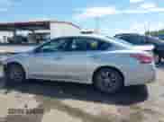 2015 Nissan Altima S z VIN 1N4AL3APXFN920440, wystawiony jako IAAI lot #43361458 z przebiegiem 141 794 mil mil oraz . Historia ofert i sprzedaży dostępna na DreamBid. Obrazek 14.