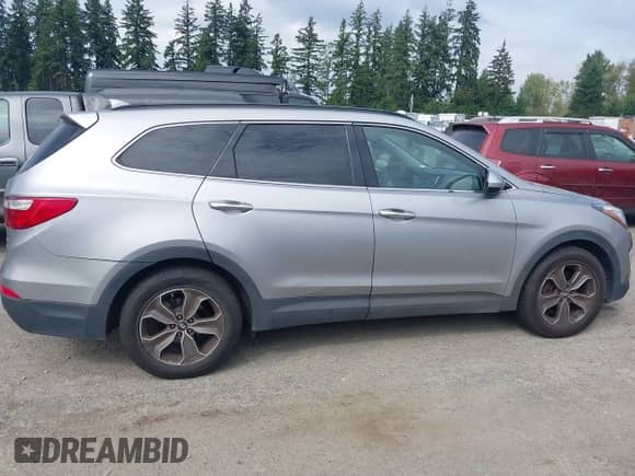 2016 Hyundai Santa Fe SE with VIN KM8SMDHF9GU162155, listed as a IAAI auction lot 43178113 with 148,621 mi miles and . Bid and sale history available at DreamBid. Image 13.
