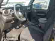 2021 Jeep Wrangler Willys z VIN 1C4GJXANXMW713182, wystawiony jako Copart lot #69206424 z przebiegiem 38 985 mil mil oraz Szkoda całkowita • Salvage title. Historia ofert i sprzedaży dostępna na DreamBid. Obrazek 8.