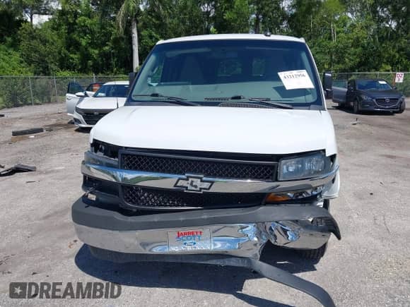 2018 Chevrolet Express Passenger LT с VIN 1GAZGMFP2J1320262, выставлен на аукционе IAAI как лот 43212956 с пробегом 65 015 миль миль и . История ставок и продаж доступна на DreamBid. Изображение 6.