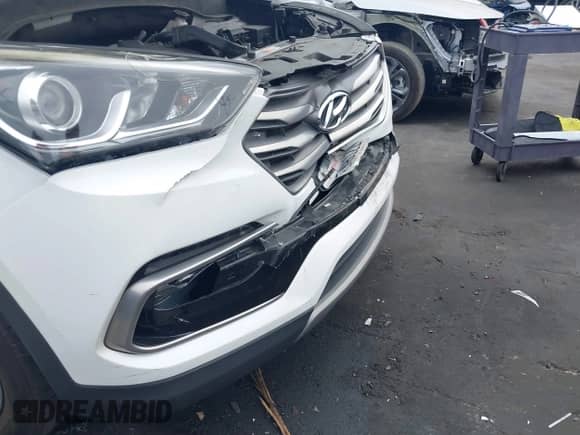 2018 Hyundai Santa Fe 2.0T с VIN 5XYZU4LA5JG527311, выставлен на аукционе IAAI как лот 42358853 с пробегом 63 107 миль миль и . История ставок и продаж доступна на DreamBid. Изображение 21.