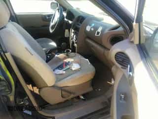 2005 Hyundai Santa Fe GLS z VIN KM8SC13D45U919600, wystawiony jako IAAI lot #43293108 z przebiegiem 169 266 mil mil oraz . Historia ofert i sprzedaży dostępna na DreamBid. Obrazek 5.