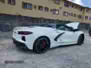 2021 Chevrolet Corvette 1LT z VIN 1G1YA3D47M5119941, wystawiony jako Copart lot #60263045 z przebiegiem 35 346 mil mil oraz Szkoda całkowita • Salvage title. Historia ofert i sprzedaży dostępna na DreamBid. Obrazek 3.