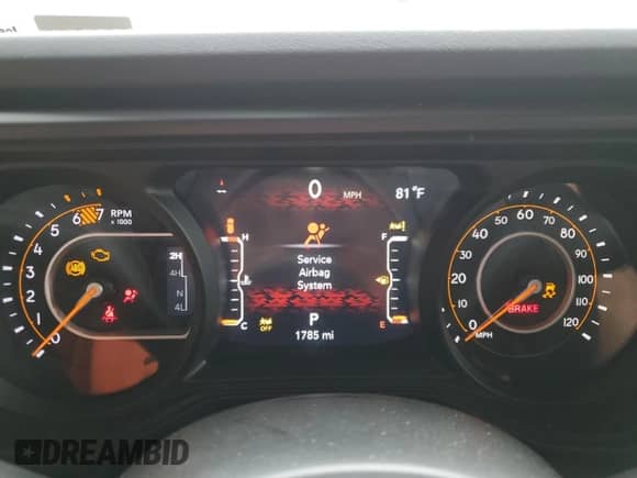 2025 Jeep Wrangler Sahara с VIN 1C4PJXEN8SW591963, выставлен на аукционе Copart как лот 72062795 с пробегом 1 785 миль миль и Чистый • Clean title. История ставок и продаж доступна на DreamBid. Изображение 9.