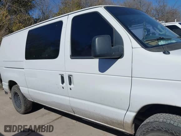 2013 Ford Econoline Cargo Commercial with VIN 1FTNE2EL0DDA69257, listed as a IAAI auction lot 41703772 with 261,935 mi miles and . Bid and sale history available at DreamBid. Image 12.
