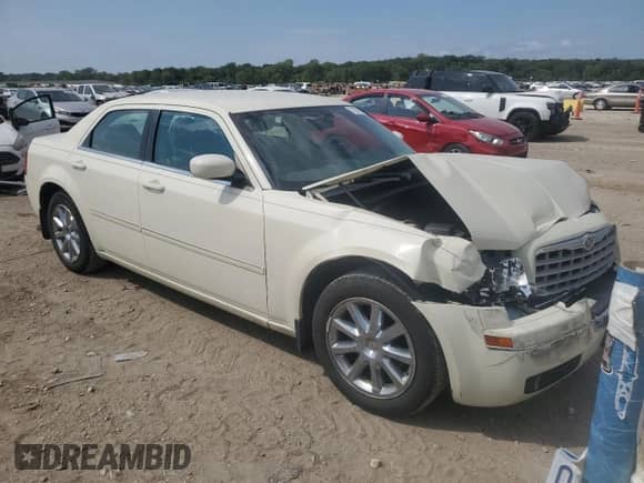 2007 Chrysler 300 Limited z VIN 2C3KA53G87H848990, wystawiony jako Copart lot #71257105 z przebiegiem 175 609 mil mil oraz Szkoda całkowita • Salvage title. Historia ofert i sprzedaży dostępna na DreamBid. Obrazek 1.