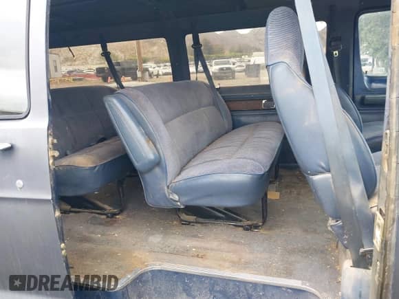 1993 Dodge Passenger with VIN 2B5WB35Z0PK525378, listed as a IAAI auction lot 42142176 with 201,834 mi miles and . Bid and sale history available at DreamBid. Image 8.