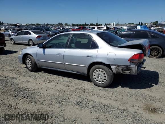 2001 Honda Accord VP с VIN 1HGCF866X1A027452, выставлен на аукционе Copart как лот 56801105 с пробегом 325 103 миль миль и Списание • Salvage title. История ставок и продаж доступна на DreamBid. Изображение 2.