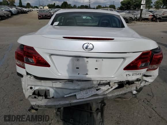 2011 Lexus IS 250 C z VIN JTHFF2C20B2518388, wystawiony jako Copart lot #80325815 z przebiegiem 106 479 mil mil oraz Szkoda całkowita • Salvage title. Historia ofert i sprzedaży dostępna na DreamBid. Obrazek 6.
