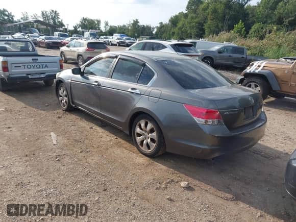 2008 Honda Accord EX z VIN 1HGCP36718A061217, wystawiony jako IAAI lot #43278101 z przebiegiem 189 926 mil mil oraz . Historia ofert i sprzedaży dostępna na DreamBid. Obrazek 3.