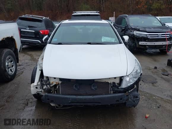 2010 Honda Accord EX-L с VIN 1HGCP2F86AA188070, выставлен на аукционе IAAI как лот 41805684 с пробегом 150 560 миль миль и . История ставок и продаж доступна на DreamBid. Изображение 13.