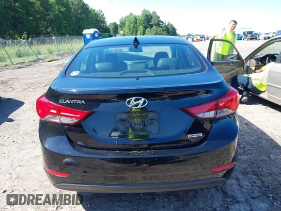 2014 Hyundai Elantra SE с VIN KMHDH4AEXEU078700, выставлен на аукционе IAAI как лот 42558732 с пробегом 78 320 миль миль и . История ставок и продаж доступна на DreamBid. Изображение 17.
