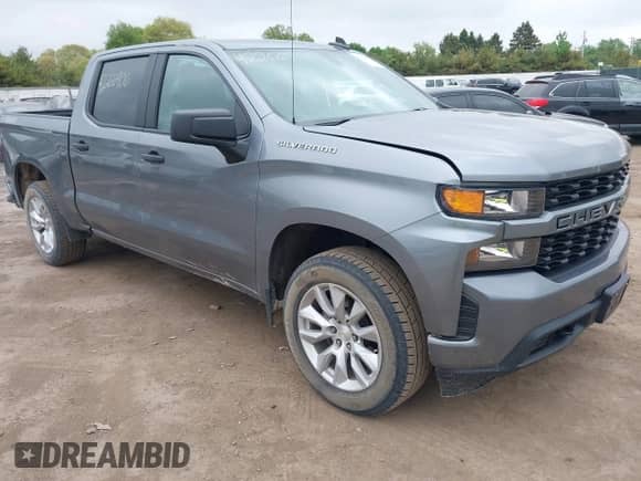 2020 Chevrolet Silverado 1500 Custom с VIN 1GCUYBEF8LZ201826, выставлен на аукционе IAAI как лот 42266906 с пробегом 81 048 миль миль и . История ставок и продаж доступна на DreamBid. Изображение 1.