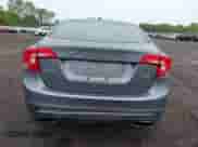 2018 Volvo S60 Inscription z VIN LYV402TK4JB168450, wystawiony jako IAAI lot #42323227 z przebiegiem 67 343 mil mil oraz . Historia ofert i sprzedaży dostępna na DreamBid. Obrazek 17.