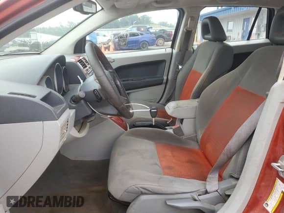 2007 Dodge Caliber R/T z VIN 1B3HE78K57D556280, wystawiony jako Copart lot #66369785 z przebiegiem 148 760 mil mil oraz Czysty tytuł • Clean title. Historia ofert i sprzedaży dostępna na DreamBid. Obrazek 7.