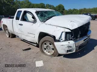 2011 Chevrolet Silverado 1500 LT with VIN 1GCRKSE35BZ307274, listed as a IAAI auction lot 43097435 with 134,334 mi miles and . Bid and sale history available at DreamBid. Image 1.