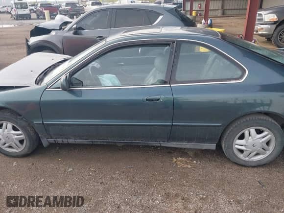 1997 Honda Accord EX with VIN 1HGCD726XVA025342, listed as a IAAI auction lot 42109885 with 162,626 mi miles and . Bid and sale history available at DreamBid. Image 15.