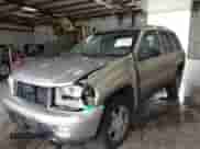 2005 Chevrolet TrailBlazer LS z VIN 1GNDT13S152154327, wystawiony jako IAAI lot #42561480 z przebiegiem 226 307 mil mil oraz . Historia ofert i sprzedaży dostępna na DreamBid. Obrazek 17.
