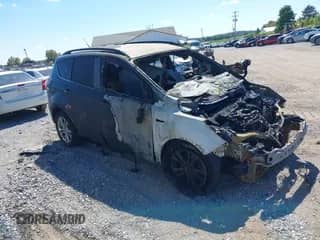 2017 Ford Escape SE with VIN 1FMCU9GD1HUB41903, listed as a IAAI auction lot 43164496 with 100,061 mi miles and . Bid and sale history available at DreamBid. Image 1.