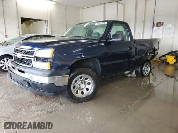 2007 Chevrolet Silverado 1500 Work Truck с VIN 3GCEK14V27G201092, выставлен на аукционе Copart как лот 58543635 с пробегом 141 742 миль миль и Списание • Salvage title. История ставок и продаж доступна на DreamBid. Изображение 1.