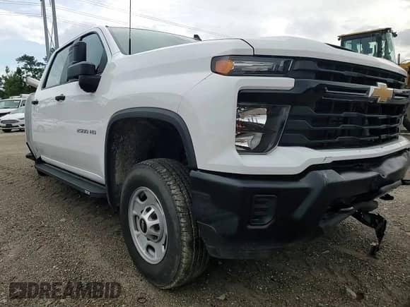 2024 Chevrolet Silverado 2500HD Work Truck с VIN 2GC4YLEY1R1130963, выставлен на аукционе Copart как лот 61128155 с пробегом 2 801 миль миль и Списание • Salvage title. История ставок и продаж доступна на DreamBid. Изображение 13.