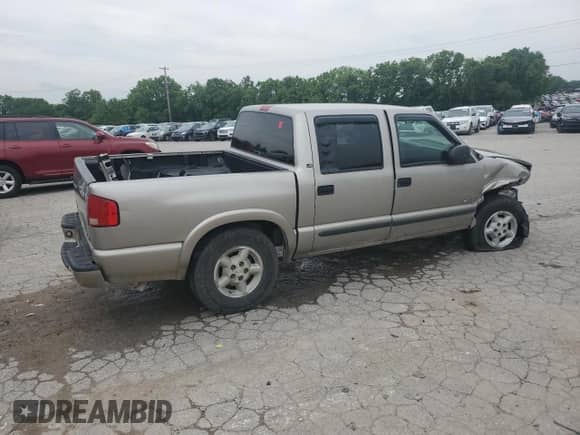 2004 Chevrolet S-10 LS z VIN 1GCDT13X64K143889, wystawiony jako Copart lot #59937835 z przebiegiem 142 274 mil mil oraz Szkoda całkowita • Salvage title. Historia ofert i sprzedaży dostępna na DreamBid. Obrazek 3.