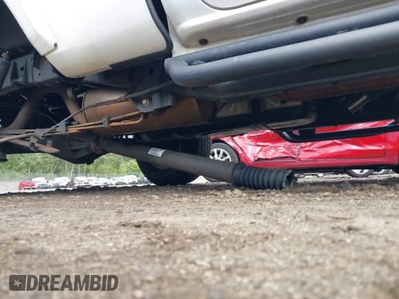 2019 Toyota Tacoma SR5 with VIN 5TFDZ5BN5KX044728, listed as a IAAI auction lot 43150392 with 147,827 mi miles and . Bid and sale history available at DreamBid. Image 18.