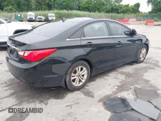 2013 Hyundai Sonata GLS с VIN 5NPEB4AC1DH705477, выставлен на аукционе IAAI как лот 42528509 с пробегом 153 071 миль миль и . История ставок и продаж доступна на DreamBid. Изображение 4.