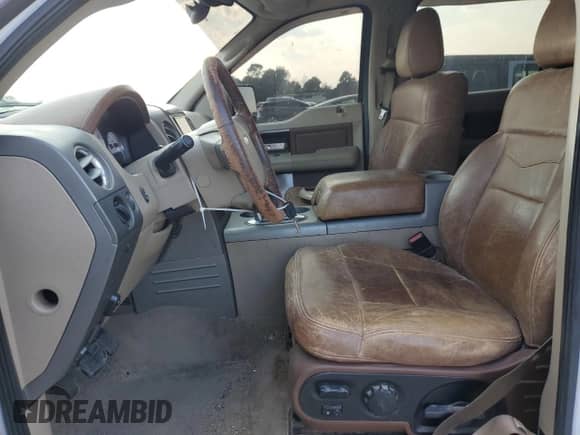 2005 Ford F-150 XLT z VIN 1FTPW145X5KF08223, wystawiony jako Copart lot #81624325 z przebiegiem 211 011 mil mil oraz Szkoda całkowita • Salvage title. Historia ofert i sprzedaży dostępna na DreamBid. Obrazek 7.