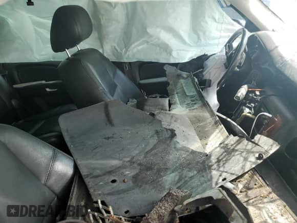 2010 Chevrolet Tahoe LTZ z VIN 1GNUKCE0XAR206095, wystawiony jako Copart lot #59628105 z przebiegiem 131 904 mil mil oraz Szkoda całkowita • Salvage title. Historia ofert i sprzedaży dostępna na DreamBid. Obrazek 7.