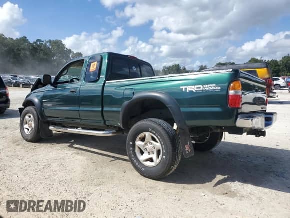 2004 Toyota Tacoma PreRunner with VIN 5TESN92N54Z322226, listed as a Copart auction lot 85106205 with 325,777 mi miles and Salvage title. Bid and sale history available at DreamBid. Image 2.
