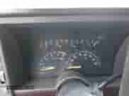 1994 GMC Sierra 1500 z VIN 1GTDC14Z2RZ530602, wystawiony jako IAAI lot #42577982 z przebiegiem 159 406 mil mil oraz . Historia ofert i sprzedaży dostępna na DreamBid. Obrazek 7.