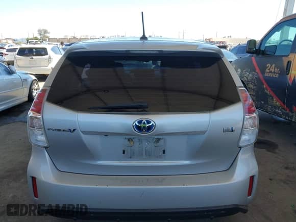 2015 Toyota Prius Two z VIN JTDZN3EU5FJ020477, wystawiony jako IAAI lot #42630019 z przebiegiem 304 911 mil mil oraz . Historia ofert i sprzedaży dostępna na DreamBid. Obrazek 16.