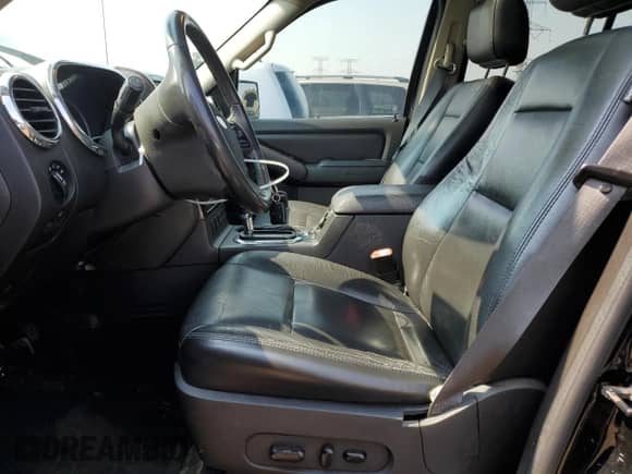 2008 Ford Explorer Limited with VIN 1FMEU75EX8UA45938, listed as a Copart auction lot 59906225 with 111,086 mi miles and Clean title. Bid and sale history available at DreamBid. Image 7.