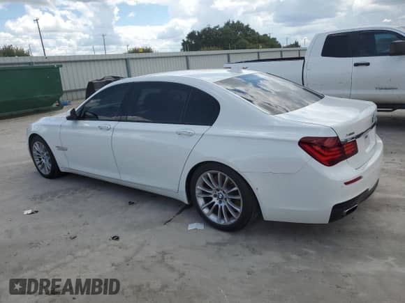 2015 BMW 7 Series 750Li xDrive with VIN WBAYF8C57FD655178, listed as a Copart auction lot 56432465 with 70,541 mi miles and Salvage title. Bid and sale history available at DreamBid. Image 2.