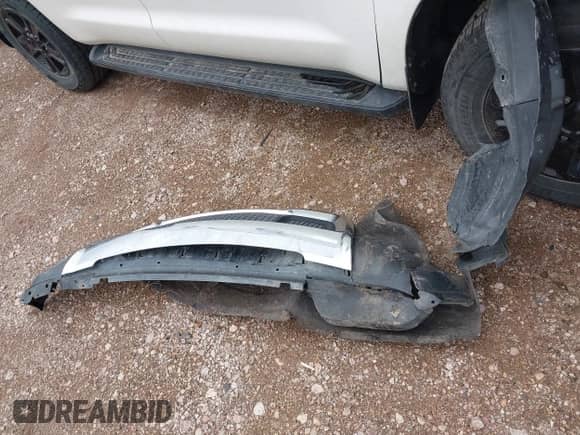 2014 Jeep Grand Cherokee Limited с VIN 1C4RJFBG0EC572211, выставлен на аукционе IAAI как лот 42261267 с пробегом 213 378 миль миль и . История ставок и продаж доступна на DreamBid. Изображение 11.