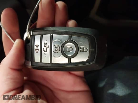 2018 Ford F-150 XL z VIN 1FTFW1EG4JKE23691, wystawiony jako IAAI lot #43305217 z przebiegiem 158 956 mil mil oraz . Historia ofert i sprzedaży dostępna na DreamBid. Obrazek 11.