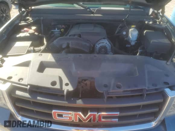 2008 GMC Sierra 1500 SL with VIN 2GTEK13C281133273, listed as a Copart auction lot 74211334 with 188,476 mi miles and Salvage title. Bid and sale history available at DreamBid. Image 13.