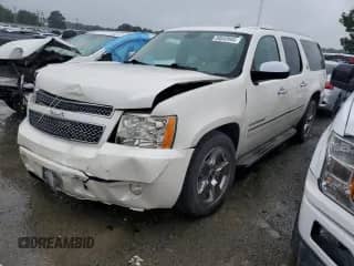 2010 Chevrolet Suburban LTZ с VIN 1GNUCKE03AR279509, выставлен на аукционе Copart как лот 58542045 с пробегом 255 821 миль миль и Списание • Salvage title. История ставок и продаж доступна на DreamBid. Изображение 1.