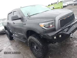 2012 Toyota Tundra Limited z VIN 5TFHW5F15CX231213, wystawiony jako IAAI lot #41399901 z przebiegiem 262 185 mil mil oraz . Historia ofert i sprzedaży dostępna na DreamBid. Obrazek 1.