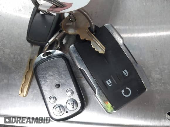 2014 Chevrolet Silverado 1500 LT с VIN 1GCVKREH3EZ301402, выставлен на аукционе IAAI как лот 41545630 с пробегом 177 904 миль миль и . История ставок и продаж доступна на DreamBid. Изображение 11.