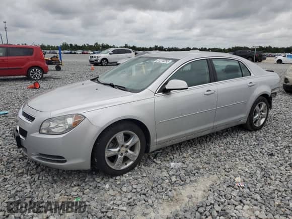2010 Chevrolet Malibu 2LT z VIN 1G1ZD5EB5AF153046, wystawiony jako Copart lot #81274355 z przebiegiem 47 876 mil mil oraz Szkoda całkowita • Salvage title. Historia ofert i sprzedaży dostępna na DreamBid. Obrazek 1.